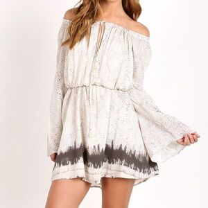 The Jetset Diaries Cream and Black Long Sleeve Dress